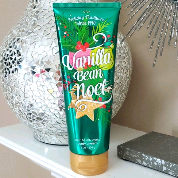 Bath & Body Works Other - 🎄 BATH & BODY WORKS VANILLA BEAN NOEL BODY CREAM
